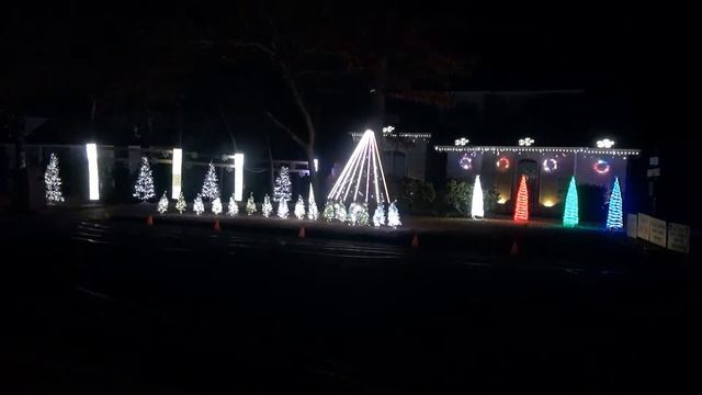 Darst Light Show 2019 - The Git Up - Blanco Brown смотреть онлайн
