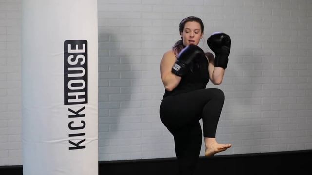 Kickboxing For Beginners | How To Throw A Side Kick смотреть онлайн
