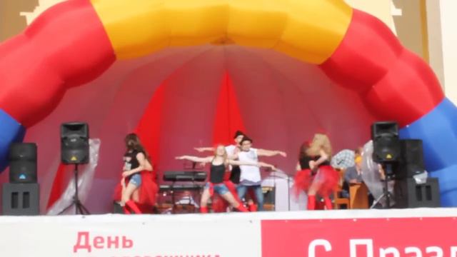 Выступление коллектива "Престиж". День железнодорожника 2015 смотреть онлайн