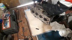 Ремонт двигателя пежо 1 4  Замена прокладки ГБЦ