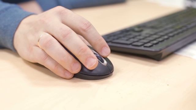 Работаю со вкусом: 3 сезон, 4 серия смотреть онлайн