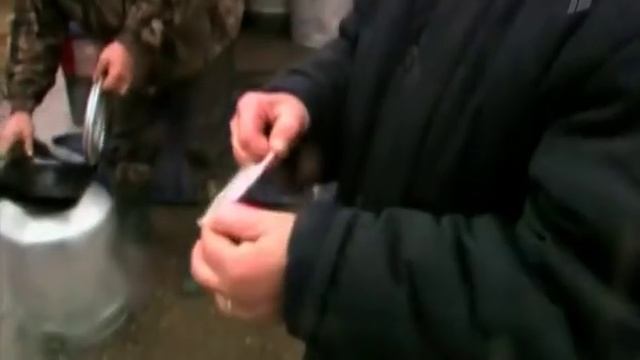 Не обожгись на молоке - Среда обитания. Где найти настоящее полезное молоко и натуральную сметану? смотреть онлайн