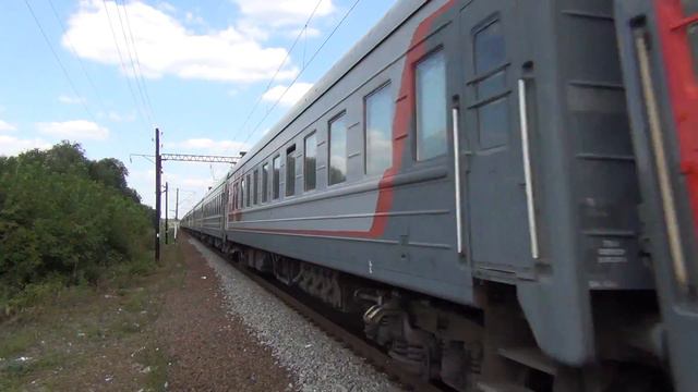 Электровоз ЭП1М-766 с поездом №518 Москва — Анапа смотреть онлайн