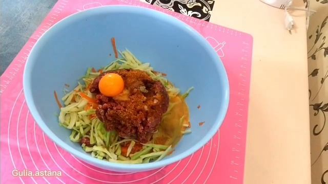 сочные котлеты с фаршем и капустой на ужин ,meatballs for dinner смотреть онлайн