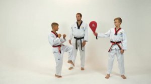 НАУЧИТЕСЬ БИТЬ ЭТОТ УДАР ЗА ОДНУ ТРЕНИРОВКУ/УЧИМ БИТЬ УДАР ТОРНАДО/TORNADO KICK/TUTORIAL