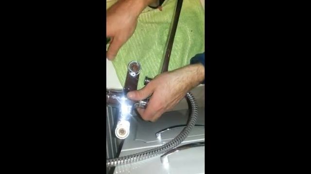 Лопнул переходник для смесителя (эксцентрик) смотреть онлайн