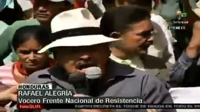 Marcha contra el gobierno de facto de Porfirio Lobo en Honduras смотреть онлайн
