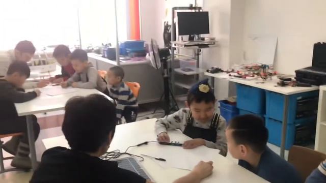 Парк аттракционов Кванто-защитники Детский Кванториум Дворца детского творчества г.Якутска 29.02.20 смотреть онлайн