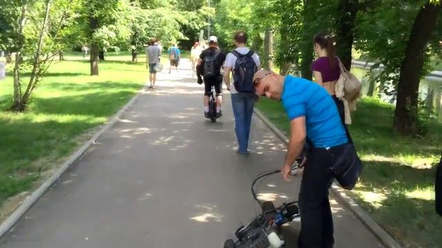 Моноколесо Solowheel на Geek Picnic 2015 в Москве смотреть онлайн