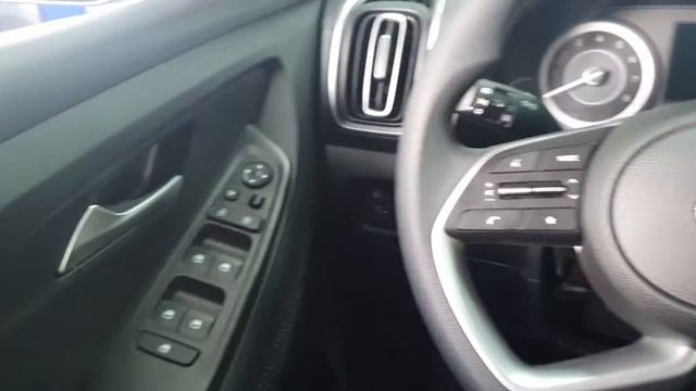 Обзор Hyundai Creta и цена 2 198 700р на 2022 год, Усилитель руля, Бортовой компьютер смотреть онлайн