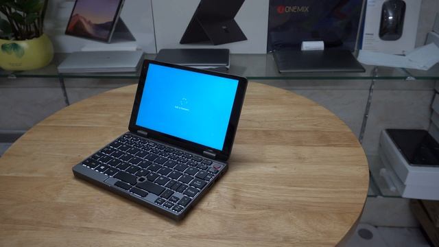 Trên tay Chuwi Minibook M3-8100Y/16G/128G - Mini Laptop Ram siêu khủng смотреть онлайн