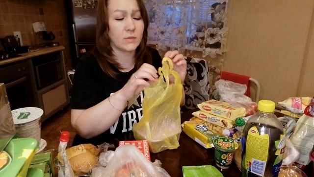 ЗАТАРИЛИСЬ ЕДОЙ В ПОЕЗД. УЕЗЖАЕМ ОТДЫХАТЬ. ЧТО КУПИЛИ НА ОБЖОР? смотреть онлайн