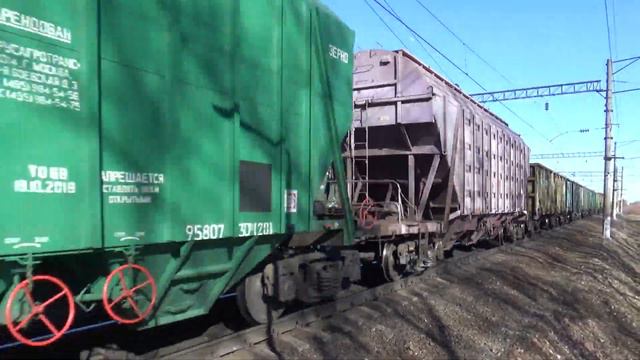 Электровозы ВЛ80С-414 и ВЛ80С с грузовыми поездами смотреть онлайн