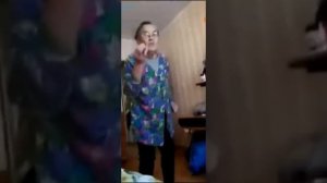 Сумасшедшая бабка хочет убить внука