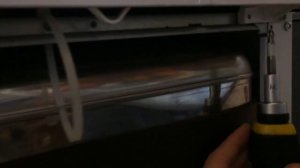 Снятие верхней крышки посудомоечной машины