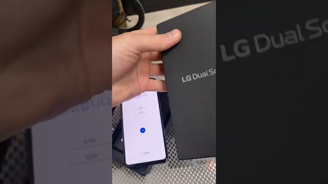 Lg V50 thinq Новый и 2 экран смотреть онлайн