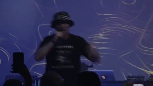 Клуб Cyberspace смотреть онлайн