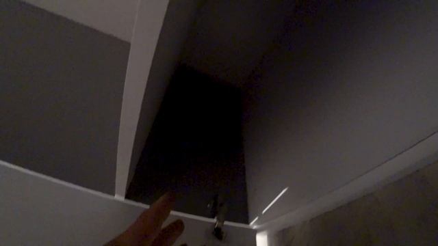 Угловой шкаф с распашными фасадами и с зеркалом в алюминиевой рамке Z-12 смотреть онлайн