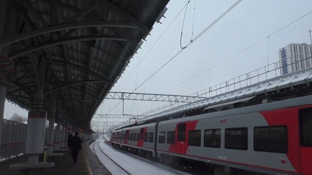 Электропоезд ЭС2Г-112 Ласточка на станции МЦК Измайлово смотреть онлайн