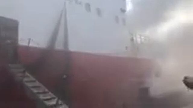 Мурманская прокуратура начала проверку из-за пожара на судне «Сайда» смотреть онлайн