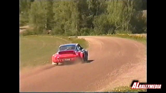 Porsche Rally cars on gravel смотреть онлайн