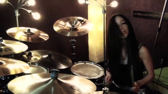 FOO FIGHTERS - EVERLONG - DRUM COVER BY MEYTAL COHEN смотреть онлайн