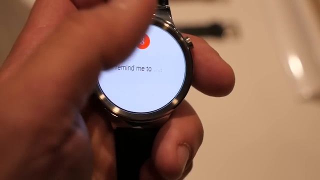 Huawei Watch hands-on MWC 2015 (Greek) смотреть онлайн