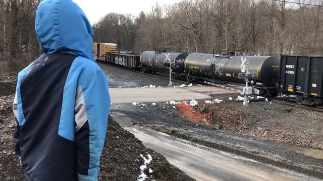 TRAIN TRACKERS #8 - CSX FREIGHT TRAINS смотреть онлайн