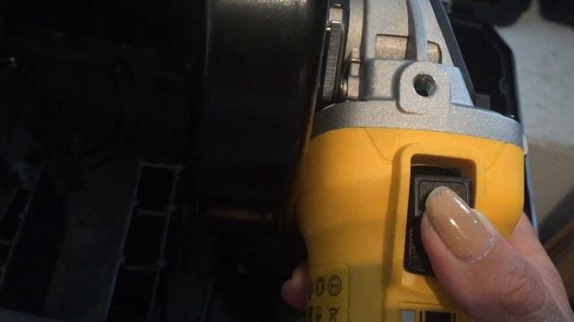 DeWALT DCG405NT - DewALT Akku Schleifer -
