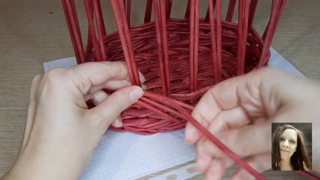 "НОВОГОДНИЕ САНИ" из бумажных трубочек смотреть онлайн