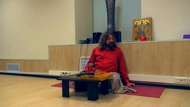 Как быть, если у тебя требуют любовь и внимание, а ты сам давать внимание этому человеку не хочешь? смотреть онлайн
