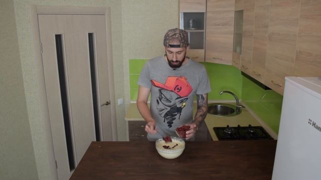 Шарлотка с вишнями, пошаговый рецепт приготовления шарлотки смотреть онлайн