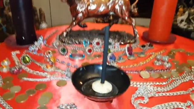 ЗОЛОТОЙ ТЕЛЕЦ БОГАТСТВА. ДЛЯ ВСЕХ. ВЕДЬМИНА ИЗБА ИНГА ХОСРОЕВА смотреть онлайн