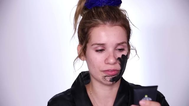 BLACKHEAD PEEL-OFF MASK UNDER A MICROSCOPE! ew omg satisfying смотреть онлайн