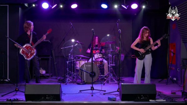 68. Oomph! - Augen auf (Фанаты Доры)