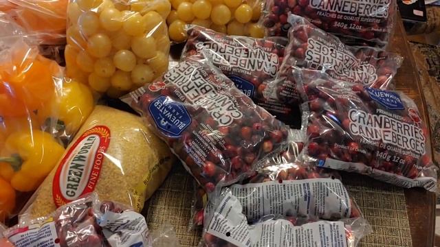 Наша закупка на $69 в Канаде. Цена на еду в Канаде. Freestone. Мы в Канаде