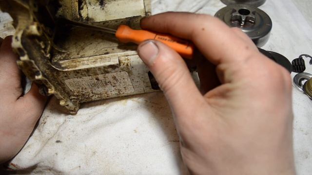 Не поступает масло на цепь | Бензопила STIHL ms 180 смотреть онлайн