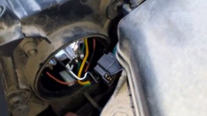 замена лампочки ближнего света фар. киа рио