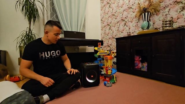 Jbl Partybox Encore Lautsprecher ,колонка с микрофоном.