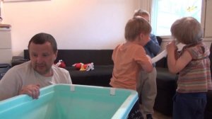 СКЛАДНАЯ ПОРТАТИВНАЯ ВАННА. Распаковка новой супер ванны для взрослых и детей