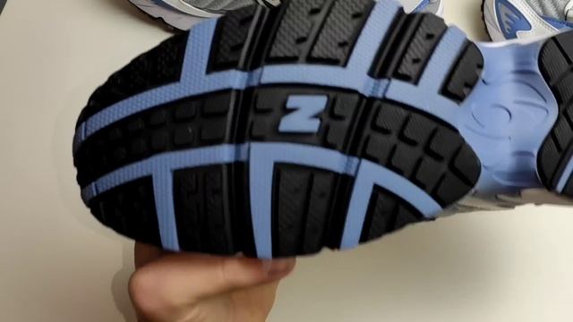 Это ТОПОВЫЕ New Balance 725! Распаковка кроссовок смотреть онлайн