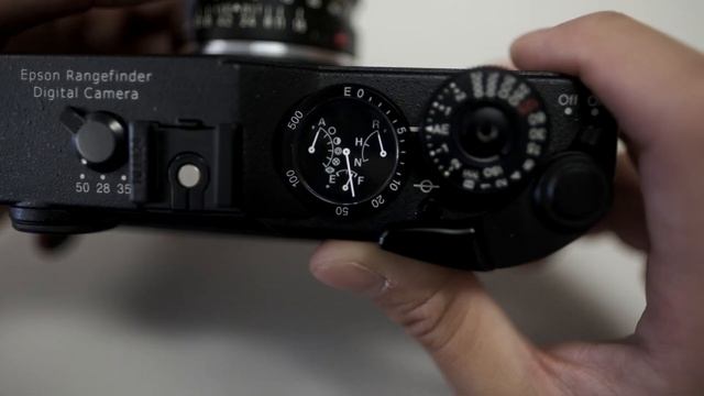 Can't afford a Leica M? Get this instead смотреть онлайн