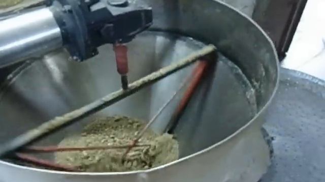 Машина за полу сухо гранулиране на фураж / Semi-dry fodder granulation machine смотреть онлайн