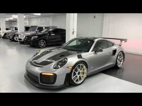 2019 Porsche 911 GT2 RS Немецкий спортивный автомобиль.