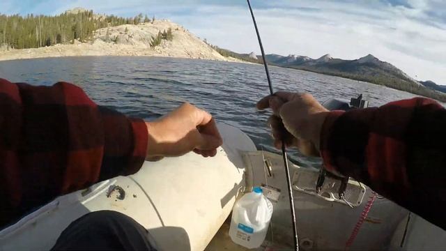 Drift Fishing for Trout from a Small Boat or Kayak (Courtright Reservoir) смотреть онлайн