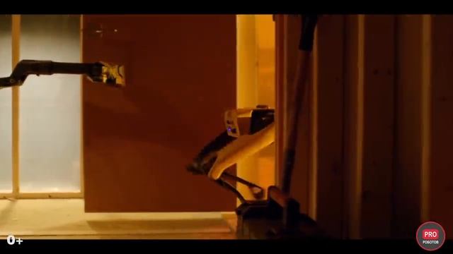 Boston Dynamics- Робот Атлас и Spot смотреть онлайн