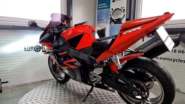 Honda CBR954RR Fireblade, MY2002 смотреть онлайн