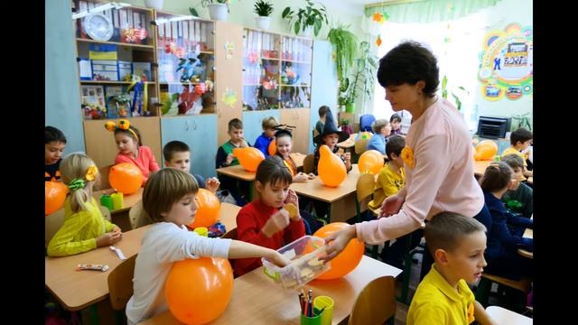 Пісня Ходить гарбуз по городу. смотреть онлайн