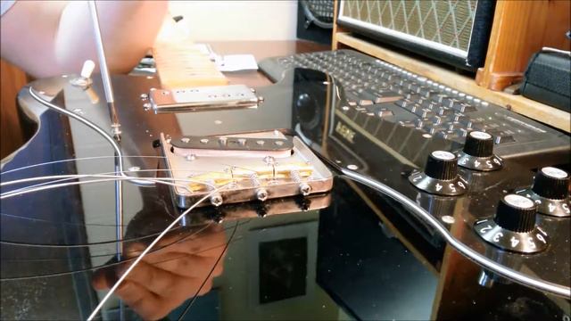 Inside: Fender Telecaster Custom 72' classic (reissue) series (2005 - MIM) смотреть онлайн