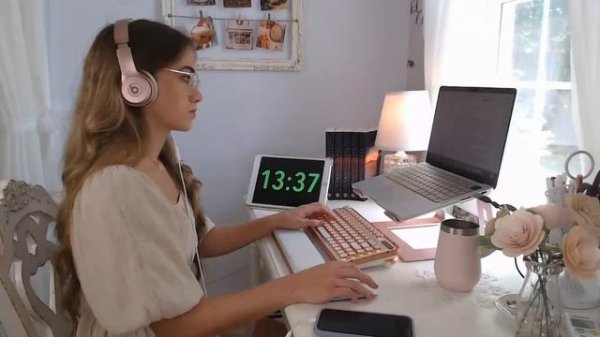 Write With Me LIVESTREAM ✍️✨ super chill writing session